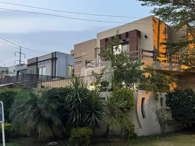 ڈی ایچ اے فیز 4 - بلاک ڈبل ای ڈی ایچ اے فیز 4,ڈی ایچ اے ڈیفینس,لاہور میں 6 کمروں کا 1 کنال مکان 6.8 کروڑ میں برائے فروخت۔ ڈی ایچ اے فیز 4 - بلاک ڈبل ای ڈی ایچ اے فیز 4,ڈی ایچ اے ڈیفینس,لاہور میں 6 کمروں کا 1 کنال مکان 6.8 کروڑ میں برائے فروخت۔