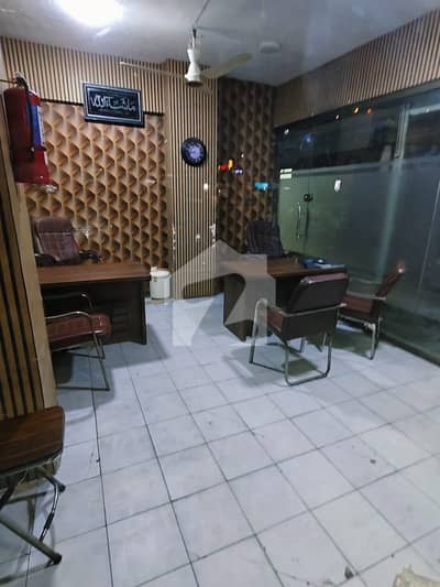 کلفٹن ۔ بلاک 8 کلفٹن,کراچی میں 1 مرلہ Studio دکان 2.0 لاکھ میں کرایہ پر دستیاب ہے۔