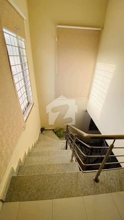 3Bed DDL 200sq yd Villa FOR SALE. Top Heighted Location near. Murree Point BTK (Hill View) 3Bed DDL 200sq yd Villa FOR SALE. Top Heighted Location near. Murree Point BTK (Hill View)