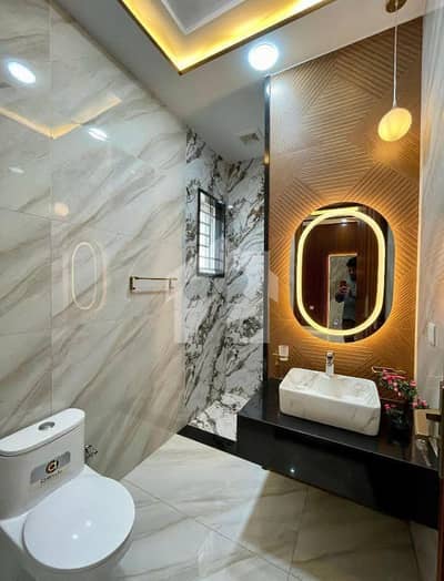 10 Marla Brand New House Available For Rent