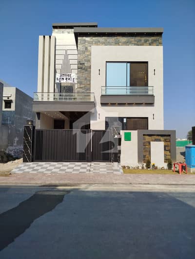 بحریہ ٹاؤن سیکٹر سی بحریہ ٹاؤن,لاہور میں 3 کمروں کا 5 مرلہ مکان 1.85 کروڑ میں برائے فروخت۔ بحریہ ٹاؤن سیکٹر سی بحریہ ٹاؤن,لاہور میں 3 کمروں کا 5 مرلہ مکان 1.85 کروڑ میں برائے فروخت۔