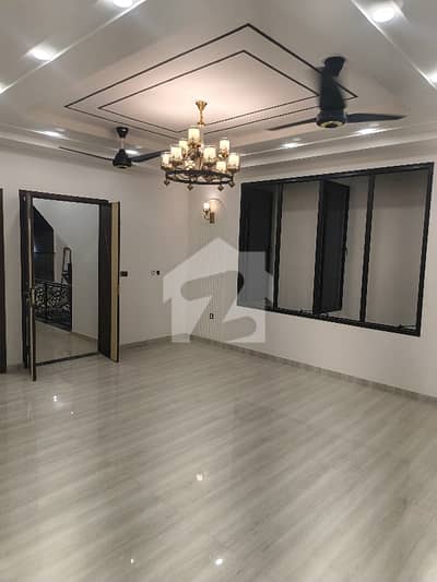 فیڈرل بی ایریا ۔ بلاک 13 فیڈرل بی ایریا,کراچی میں 16 مرلہ Studio مکان 8.5 کروڑ میں برائے فروخت۔ فیڈرل بی ایریا ۔ بلاک 13 فیڈرل بی ایریا,کراچی میں 16 مرلہ Studio مکان 8.5 کروڑ میں برائے فروخت۔
