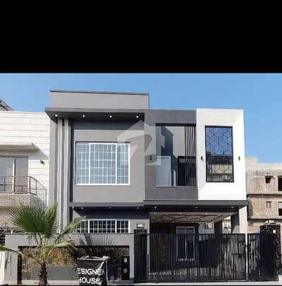 Bahria Town phase 8 Rawalpindi 10 Marla Brand New Designer House Available For Rent. Bahria Town phase 8 Rawalpindi 10 Marla Brand New Designer House Available For Rent.