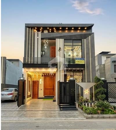 5 MARLA LUXURY HOUSE AVAILABLE FOR SALE IN PARK VIEW CITY LHR