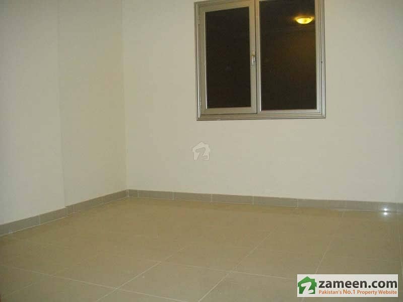 Independent Ground Floor 3 Bedrooms Portion In Badar Commercial Area