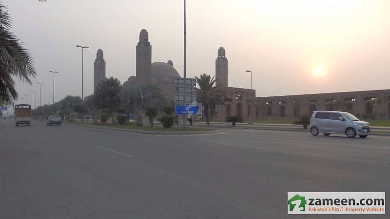 Corner Plot # 3 For Sale In Bahria Town - Executive Lodges