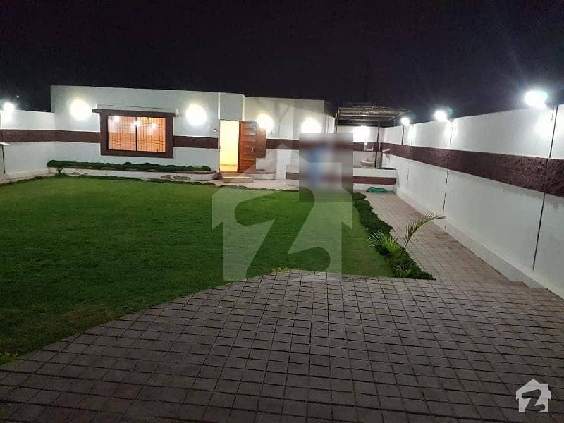 400 Square Yards Farm House Land For Sale
