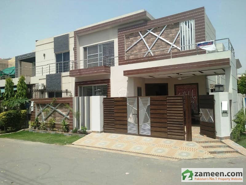 Syed Offers 10 Marla Brand New Corner Beautiful Style Bungalow For Sale