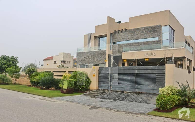 1 Kanal New Bungalow Mazgar Munir Design for Rent in Phase 6