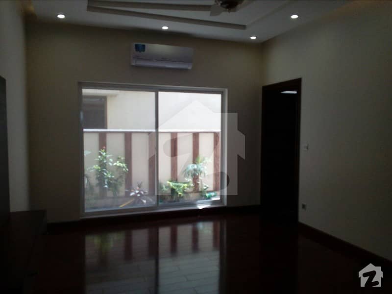 Brand New 1 Kanal Lower Portion Upper Lock for Rent in Phase 6