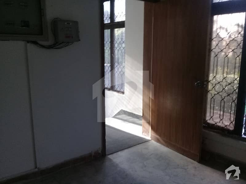 1 Kanal Commercial House For Rent Office Use In Gulberg Lahore