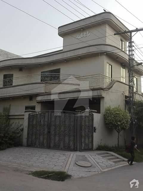 VIP Corner House For Sale In Marghazar Officers Colony