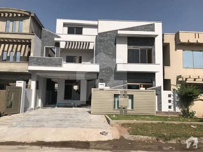 Double Story 11 Marla Great Location House For Sale Double Story 11 Marla Great Location House For Sale