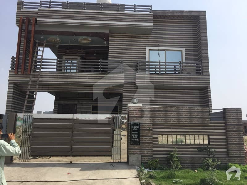 10 Marla Beautiful Bungalow For Sale In Bismillah Housing Scheme
