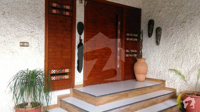 2 Kanal Fully Furnished Beautiful Slightly Used Spanish Royal Design Modern Luxury Bungalow For Rent In Cantt