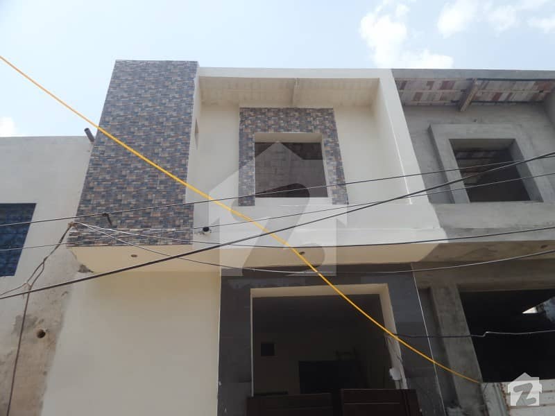 ستیانہ روڈ فیصل آباد میں 2 کمروں کا 3 مرلہ مکان 32.5 لاکھ میں برائے فروخت۔