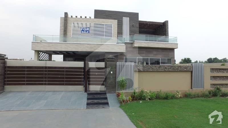 One Kanal Lavish Bungalow Near Community Center And H Park Direct Approach