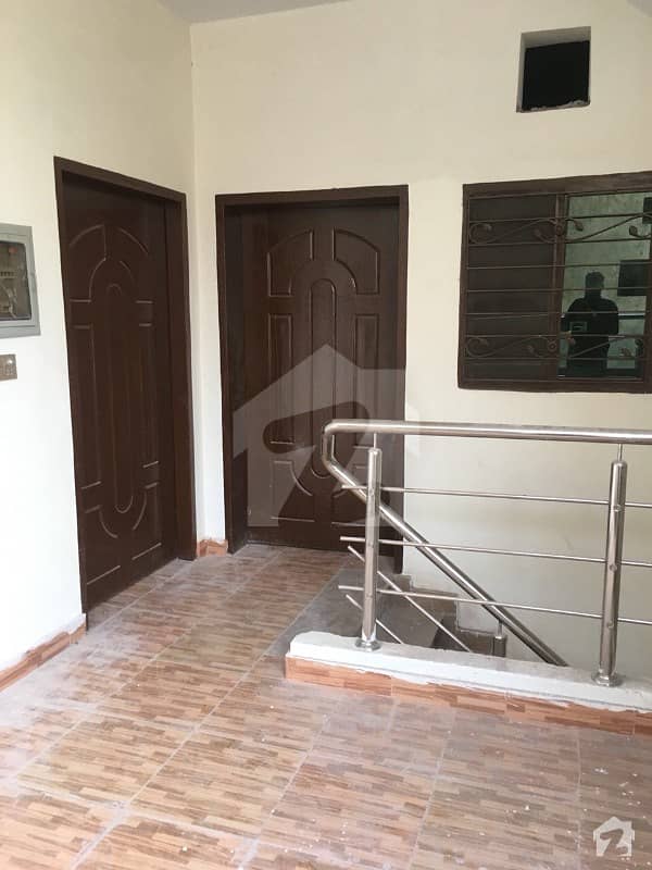 8 Marla 3 Bed Attach Washroom Family Flat Available In Muslim Town