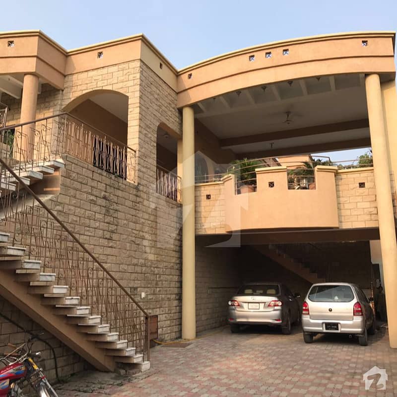 4 bedroom lavish house for sale in Westridge 1 Mian Iqbal Road