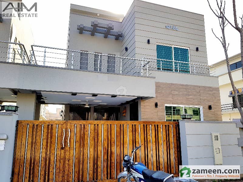 Amazing 10 Marla Spacious House For Sale In Bahria Town