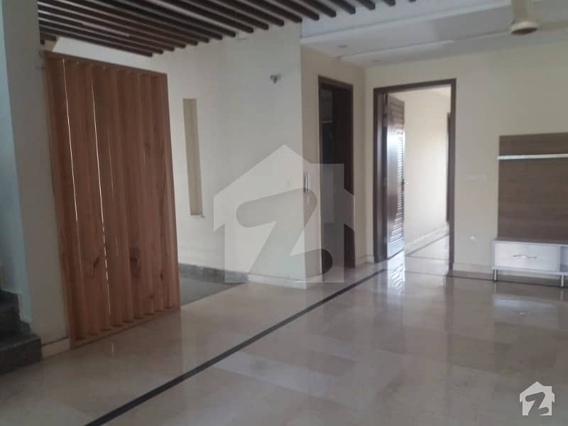 6 Bed 10 Marla House With Basement For Sale In P Block Valencia Town