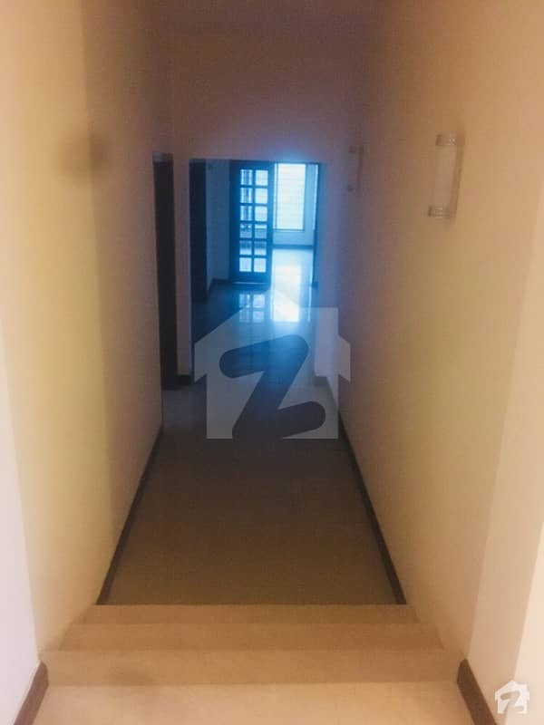 666 Sq Yd Beautiful 3 Bed Separate Gate Portion Available For Rent 666 Sq Yd Beautiful 3 Bed Separate Gate Portion Available For Rent