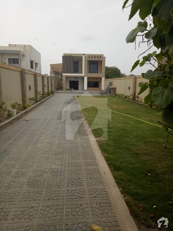 Brand New Bungalow Is Available For Rent In Darakhshan Shopping Center