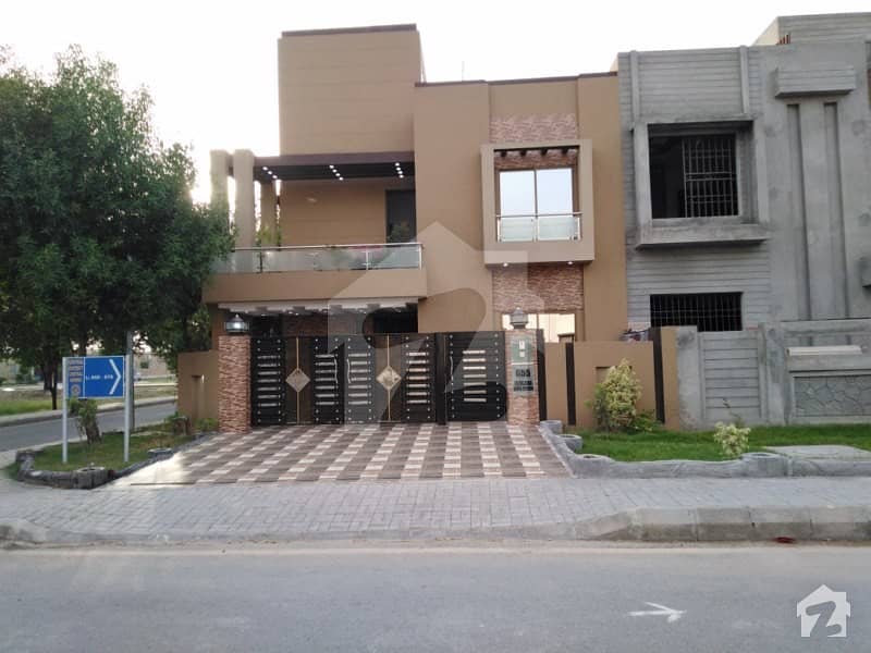 10 Marla Brand New Corner House For Sale On 80 Feet Wide Road In Central District