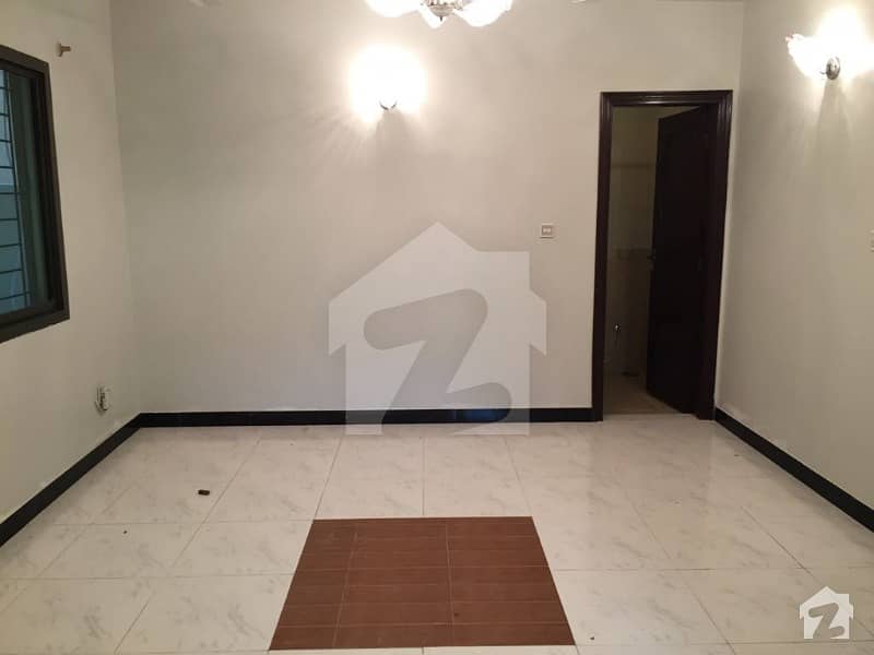 300 yards 3 Year Old Slightly Used Excellent Bungalow for rent dha phas6 38 street of Ittehad