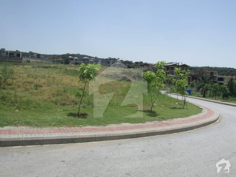 Bahria Garden City Zone 4 2 Kanal Golf View Solid Land With 4 Marla