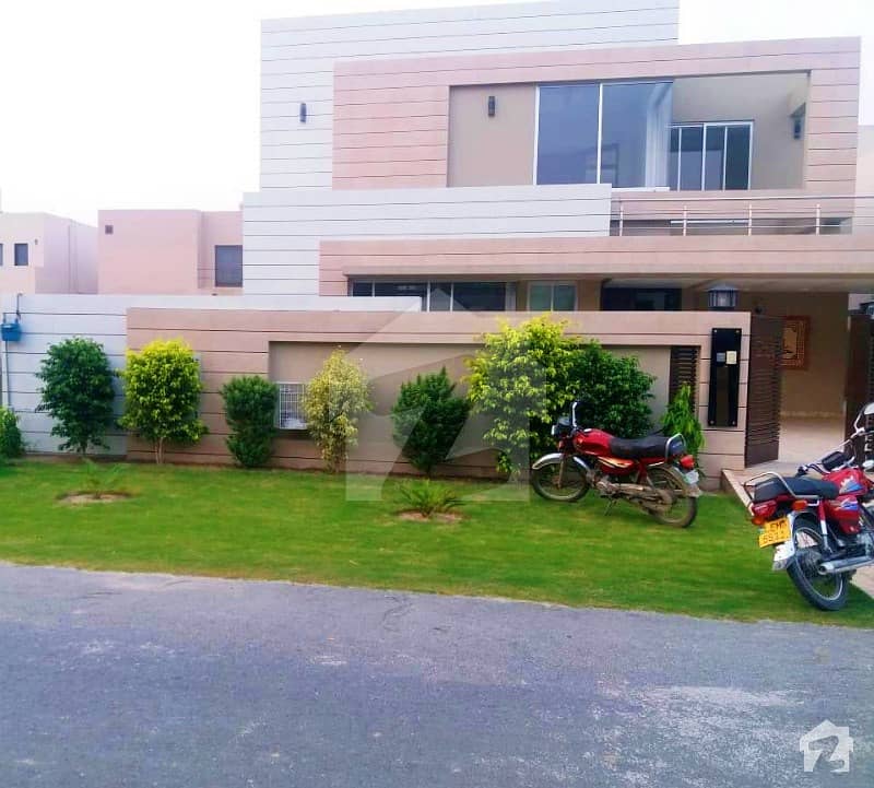 1 Kanal Brand New Fully Basement Bungalow In Dha Phase 5 Outclass Location