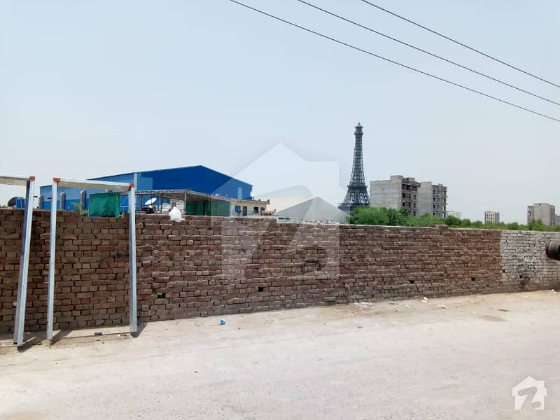 Main Approach 3.5 Kanal Commercial Plot For Sale In Gulberg 3 Excellent Front