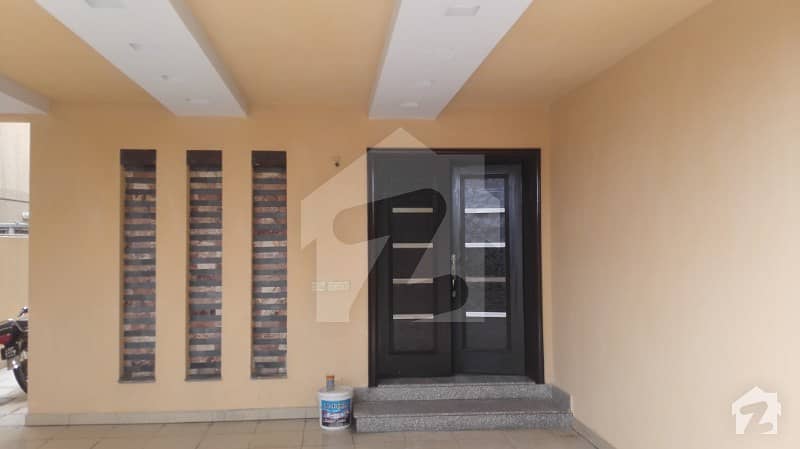 10 Marla Beautiful House Available For Rent At Reasonable Price And Hot Location