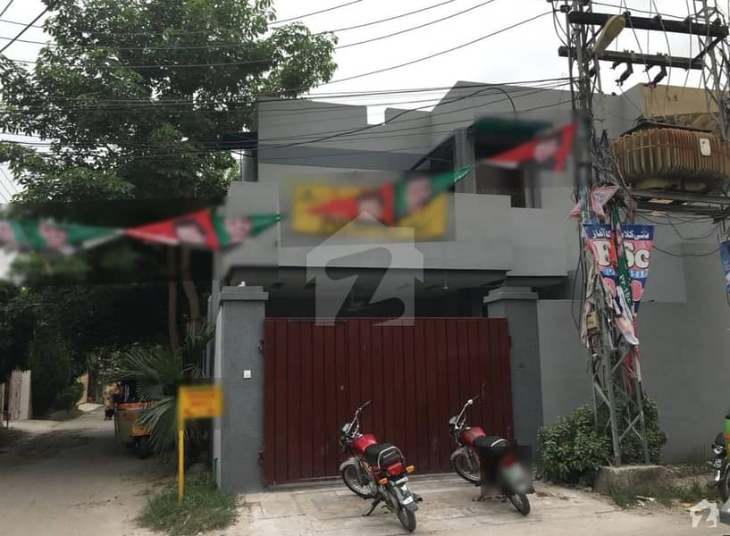 Double Storey Full House Available For Rent