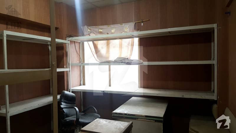 200 Sq  Ft  Office For Sale In Agha Siraj Complex First Floor