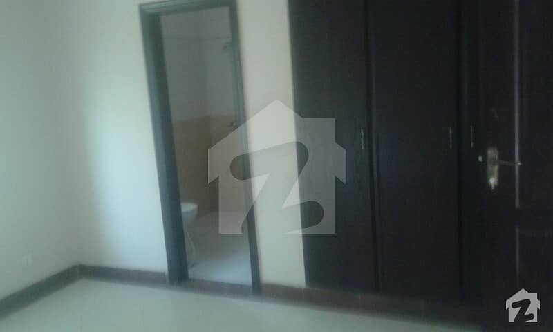 Brand New 7 Marla Ground Floor Flat Available For Rent