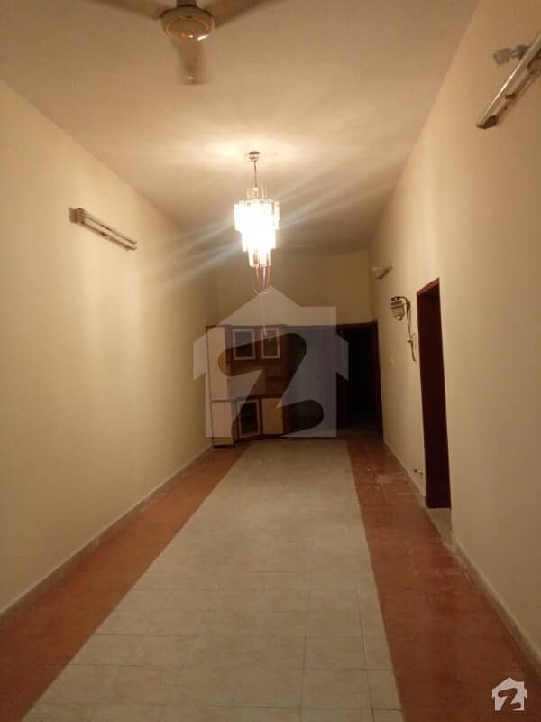 3 Bedrooms Lower Portion For Rent . 