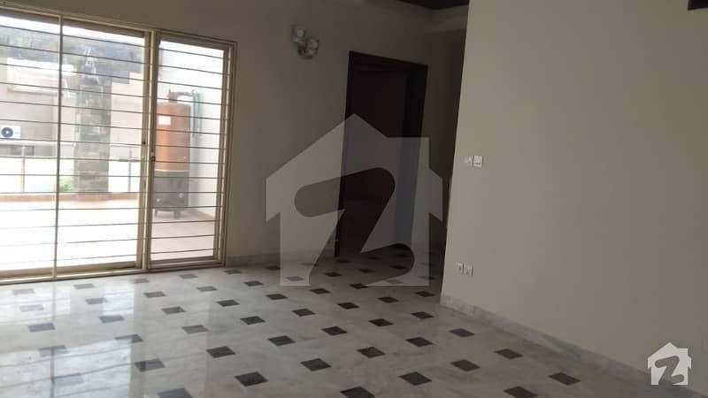 2 Kanal Well Renovated Bungalow For Rent At Amin Town