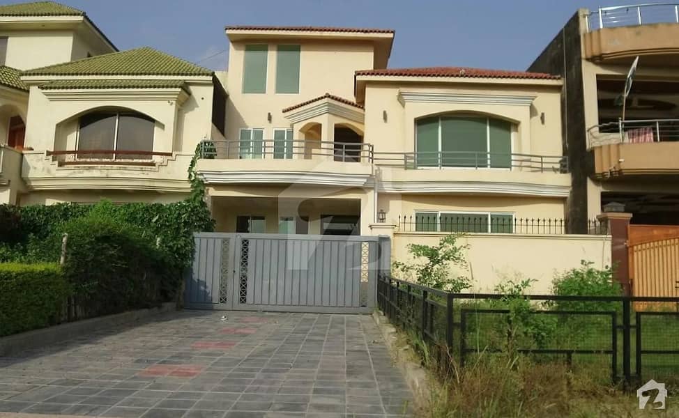Double Storey House For Sale In G-13/1