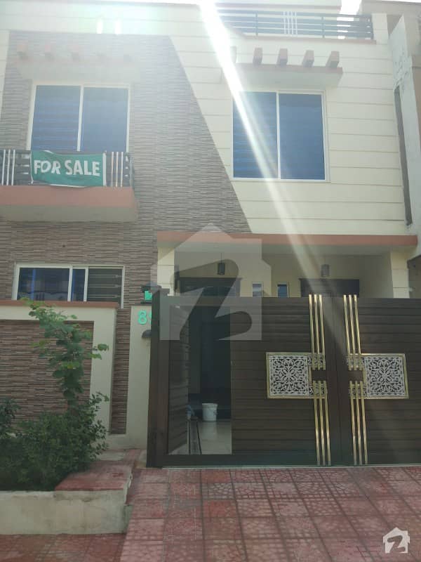 Brand New House For Sale G-13 Size 25x40