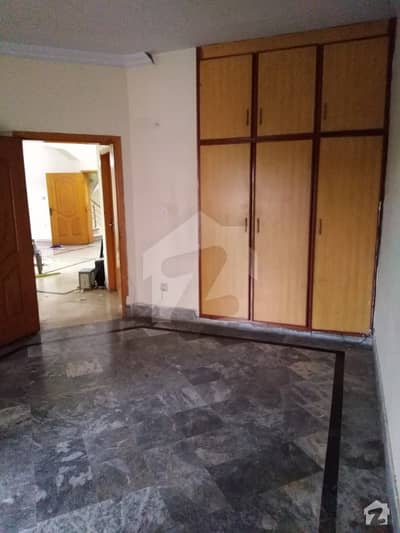 Beauty Parlor  Available For Rent In Umar Block