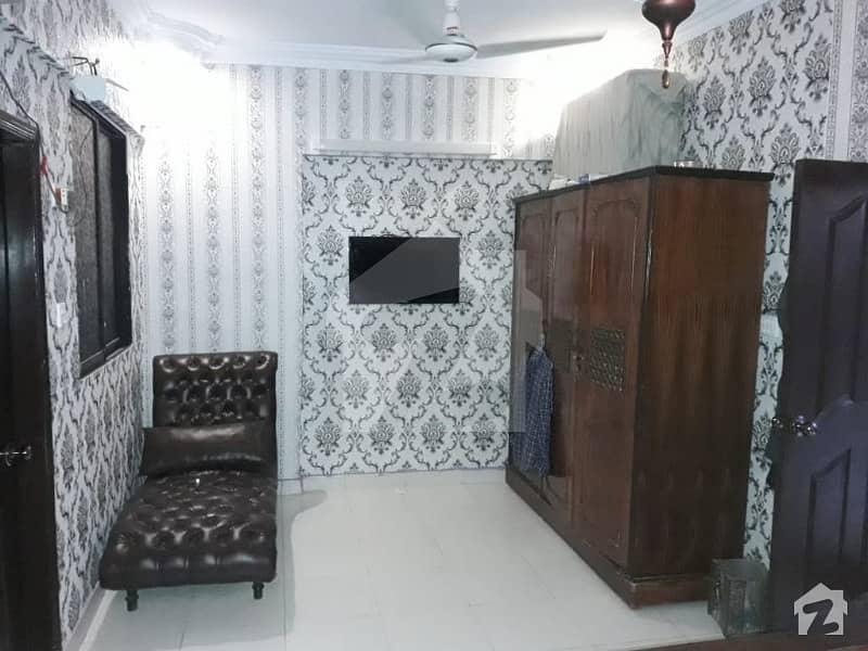 1000 Sq Ft Flat Is Available For Sale
