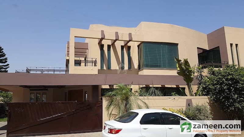 22 Marla Corner Bungalow Located At Heart Of Dha Phase 3 Near Market And Park