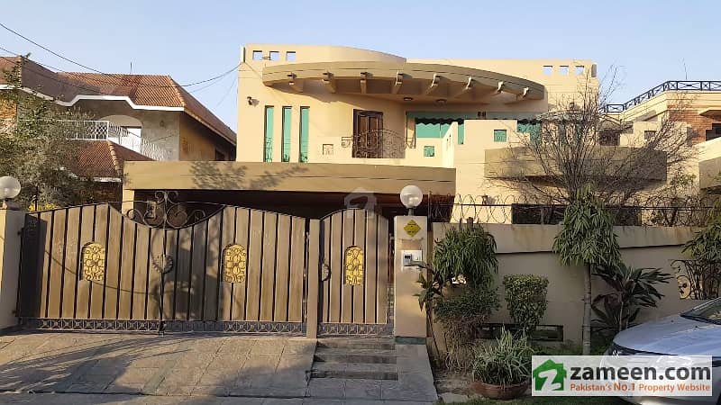 Dha One Kanal Well Maintained Used Bungalow Near Lalik Jan Chowk At Hot Location