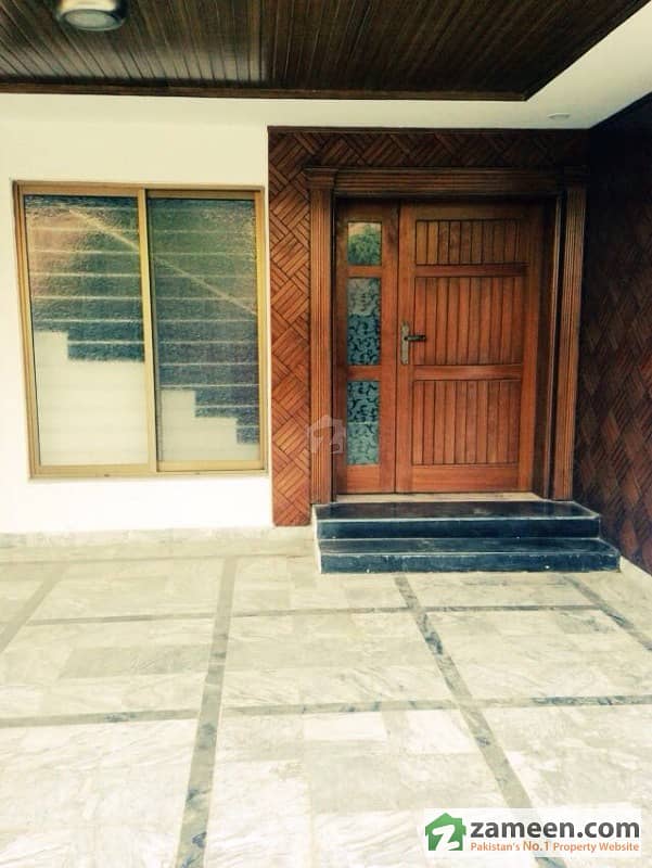 10 Marla Luxury House For Rent In Phase 2 Bahria Town Rawalpindi