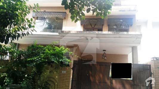 8 Marla House For Sale In F-6/1 Nazim Ud Din Road Islamabad