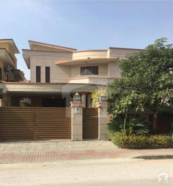1 Kanal House For Sale In Bhria Town Phase 4 Front Of Arina