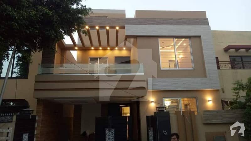 Usman Block Brand New House No133 For Sale In Bahria Town Lahore