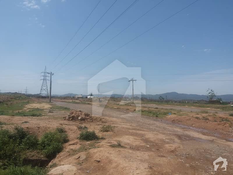 Level Plot For Sale In I 14 1 Size 25x50 Near Park