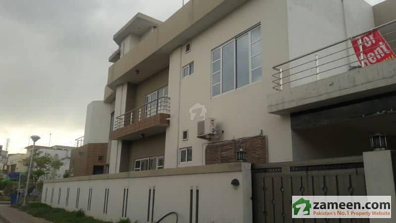 Huge 1 Kanal House For Rent In Phase 4 Bahria Town Rawalpindi